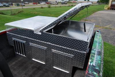 Hunter Series Triple Compartment Dog Box - All Seasons Rear Vents w/ Top Storage - DOGSWAGI