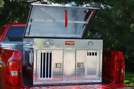 HUNTER SERIES DOUBLE COMPARTMENT WITH TOP STORAGE / 48 W X 36 D X 26 H / SHALLOW / STANDARD VENTS / DIAMOND TREAD ALUMINUM - DOGSWAGI